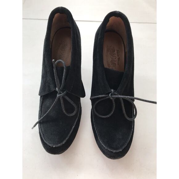 Nine West Suede Snow Drift Lug Sole Lace Up Booties Black - Picture 6 of 12